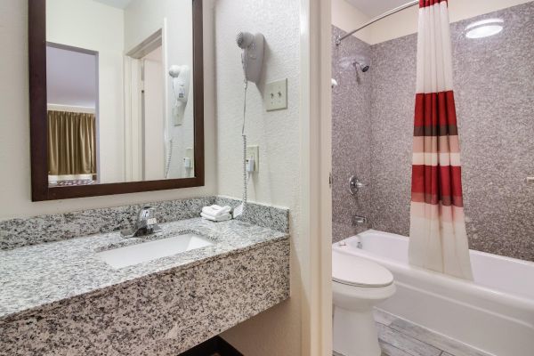 Hotel Red Roof Suites Commerce-Athens